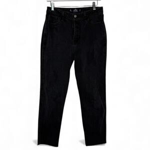 Hollister Black Ultra High-Rise Mom Jeans- Size 29